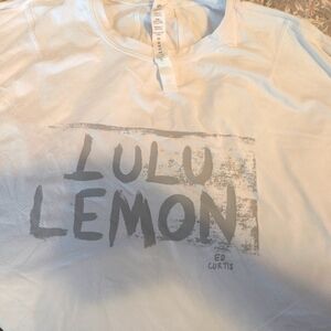 Lululemon Crop oversized Tshirt